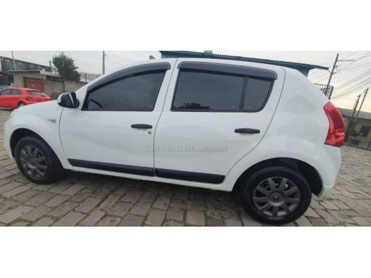 RENAULT - SANDERO - 2012/2012 - Branca - R$ 31.900,00